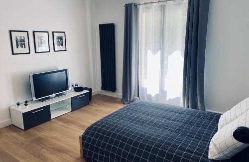 La Queue-les-Yvelines Bed & Breakfast | Oak'Wood