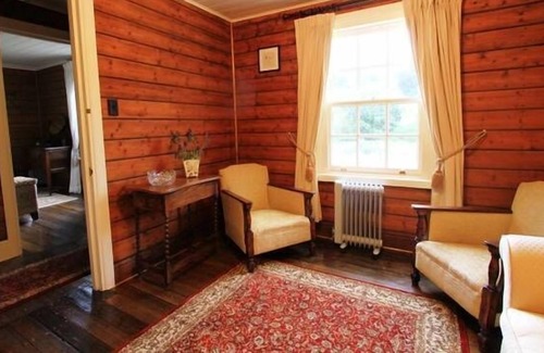 North Bruny Cottage | Oakchester Cottage on Bruny Island