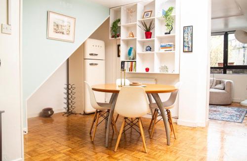 Bishop's Apartment | Oakey Lane