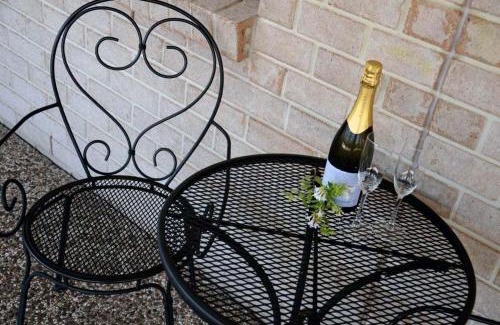 Oakey Hotel | Oakey Motor Inn