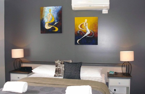 Oakey Hotel | Oakey Motor Inn