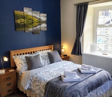 Gwynedd- Snowdonia Bed & Breakfast | Oakfield Guest House