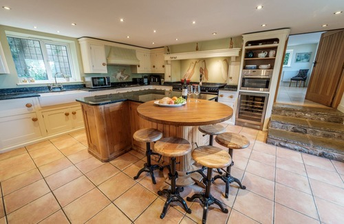 Knott End-on-Sea Cottage | Oakhouse - sleeps 16 guests in 5 bedrooms