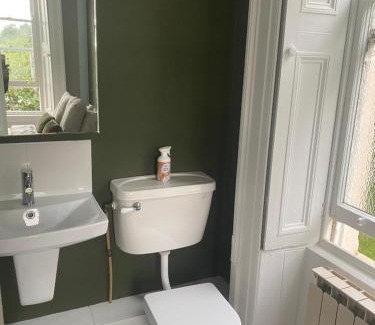 Cobh Bed & Breakfast | Oakhurst Guesthouse