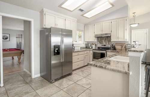 Oakhurst House | Oakhurst Home With a View