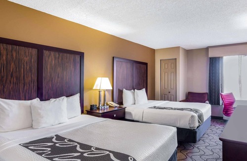 Oakland Hotel | Oakland Airport Arena Hotel