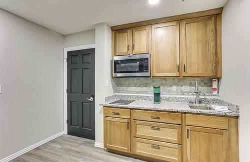 Oakland City Apartment | Oakland City Apartment: Close to Dtwn