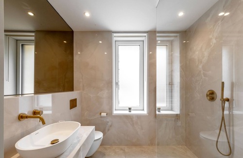 Nunney House | Oaklands - Unique and Stylish Eco-home in Somerset