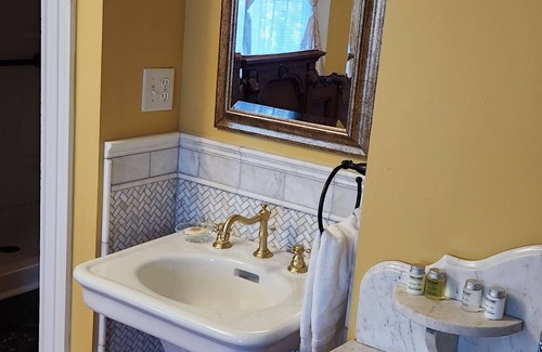 Menomonie Bed & Breakfast | Oaklawn Inn LLC