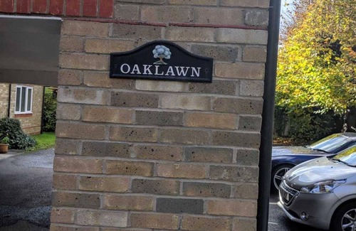 Horsell Apartment | Oaklawn Serviced Apartments