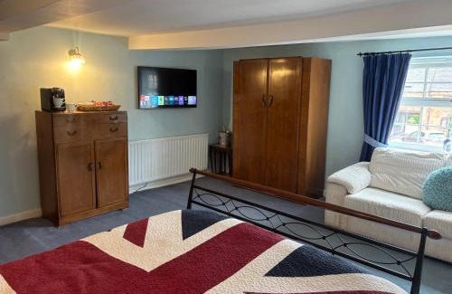 Tunstall Bed & Breakfast | Oaklea House