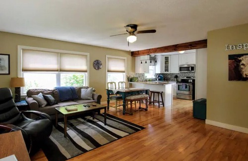 Rochester House | ☆Oakley's Oasis, a Dharma Dwellings Designed Home☆
