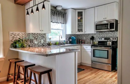 Rochester House | ☆Oakley's Oasis, a Dharma Dwellings Designed Home☆
