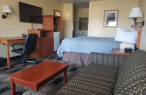 Oakridge Hotel | Oakridge Inn & Suites