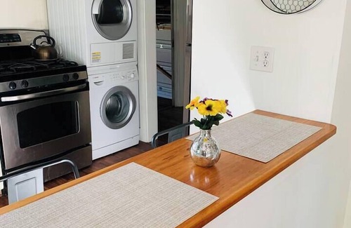 Fly Creek House | *Oaks Creek Cottage*ON the Creek*3bd 2bath Sleeps6
