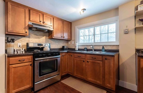 Hartwick House | *Oaks Creek Manor*ON the Creek*Sleep7*4.6Miles-HOF