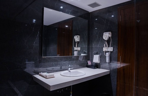 Morbi Hotel | Oaktree Hotel