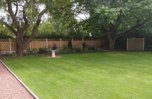 Haxey House | Oaktree Lodge