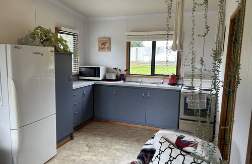 Kaitake Apartment | Oakura, Taranaki accommodation for two on Ahu Ahu Road, close to beach & village