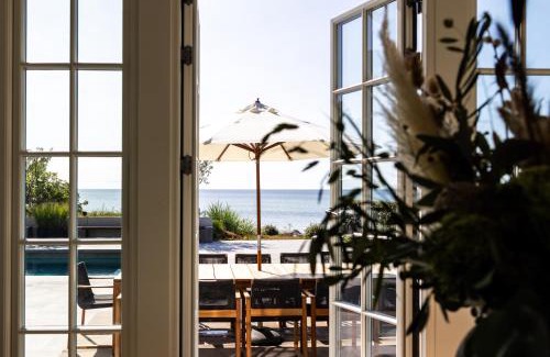 Aspet Villa | Oakvale Villa Sand
