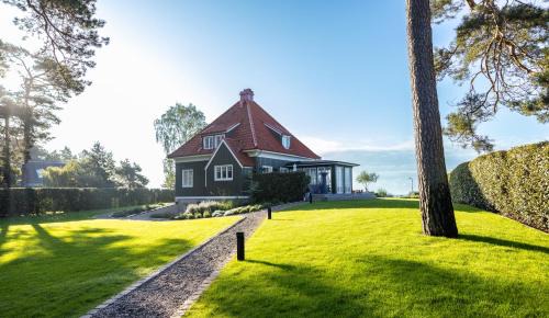 Aspet Villa | Oakvale Villa Sand