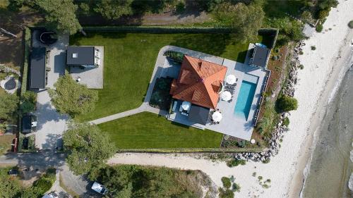 Aspet Villa | Oakvale Villa Sand