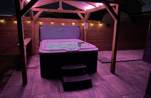 Chorlton-by-Backford Other | Oakwood Farm Chester