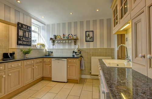 Oare Cottage | Oare Manor Cottage, Oare