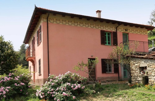 Stellanello House | Oasi Colorata by Interhome