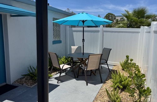 Treasure Island Condo | “Oasis” 1BR Retreat w/Private Patio, Steps to Beach, Walk to John’s Pass, King Bed, Full Kitchen