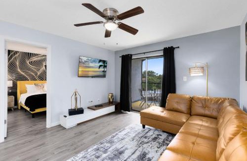 Titusville Apartment | Oasis 316 - Palm Paradise
