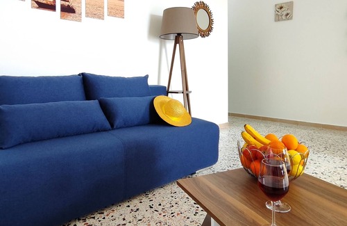 Perivolos Apartment | Oasis Apartments "asyrtiko"