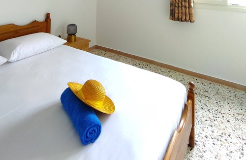 Perivolos Apartment | Oasis Apartments "asyrtiko"