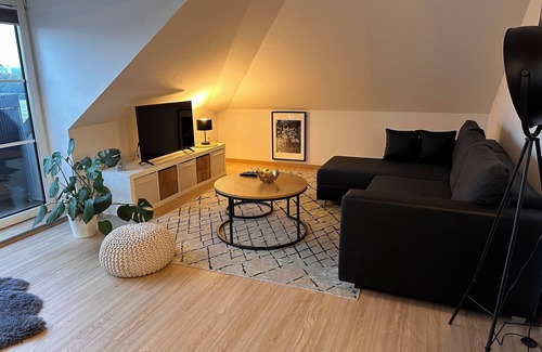 Friedrichstadt Apartment | Oasis Appart - Living on the Elbe Valley - Balcony - Netflix - Underground parking