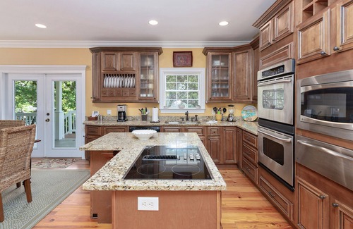 East Beach House | Oasis at East Beach - 4 bed/5 bath - Private Pool - Fabulous East Beach home