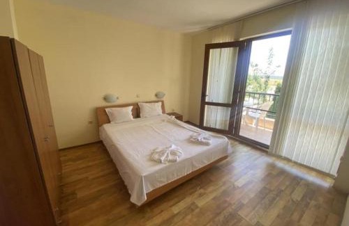Avren Apartment | Oasis Beach Apartment Kamchia