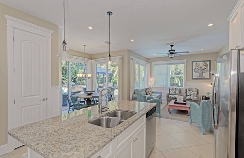 Holmes Beach House | Oasis by the Beach managed by Beach Retreats FL Anna Maria Island