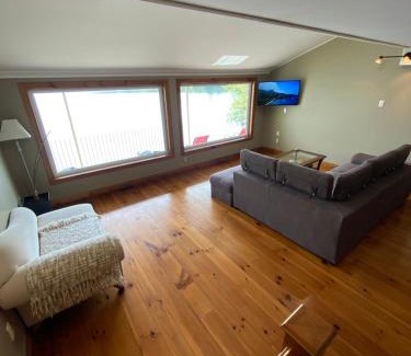 Stoke Ski Chalet | Oasis