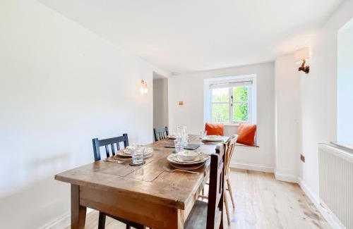 Broughton Gifford House | Oasis Cottage