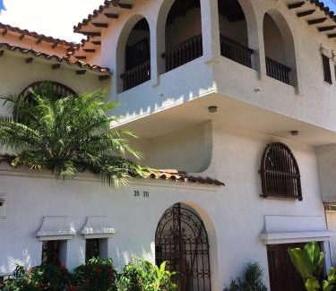 La America Apartment | Oasis en el corazón de Medellin, Laureles