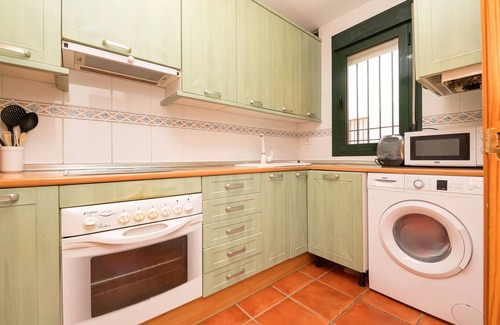 Chiclana de la Frontera House | OASIS PLAYERO - Nice flat with shared pool and Free Wifi