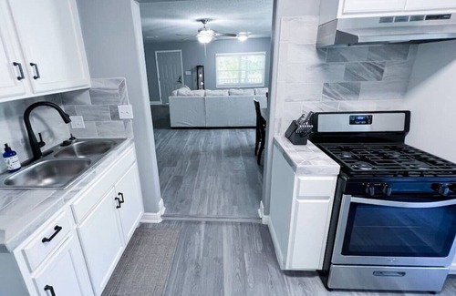 Hot Springs Apartment | Oasis in Historic Hot Springs - Serenity Springs