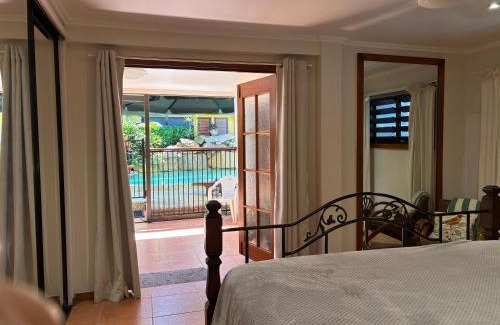 Whitfield House | Oasis, in leafy Whitfield.