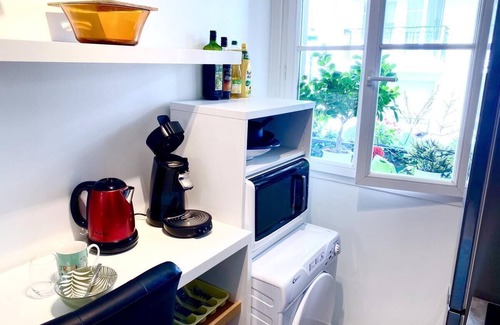 Le Plessis-Robinson Apartment | Oasis in the heart of town