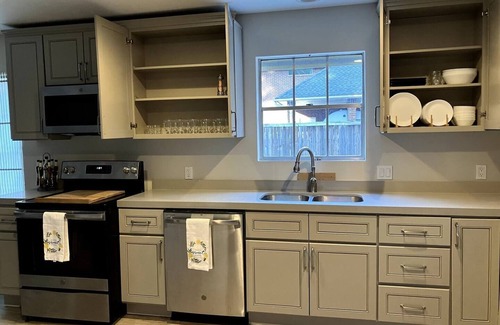 Houston House | Oasis in the city !n