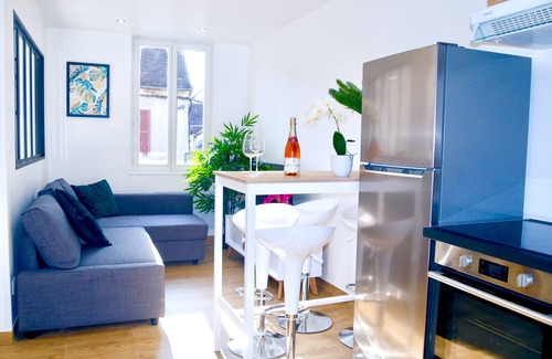 Sens Condo | Oasis in the heart of the city
