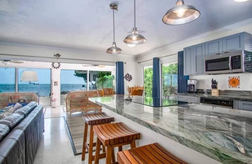 Marathon House | Oasis in The Keys-Kayaks-Paddle Boards-Cabana Club