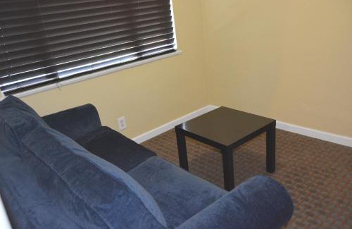 San Roque Hotel | Oasis Inn and Suites