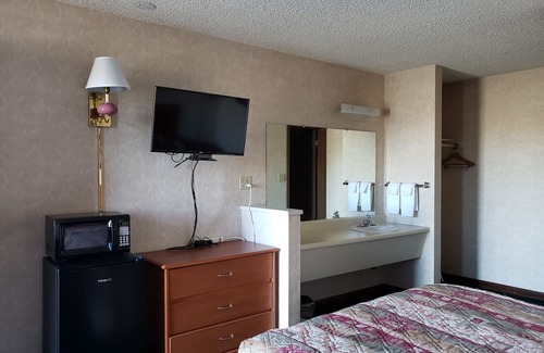 Fallon Hotel | Oasis Inn & Suites