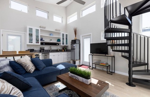 Brea House | Oasis | Inside Out Living | Privacy | Pool